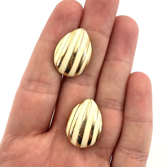 Vintage Fernando Originals Enamel Clip On Earrings - Picture 1 of 5